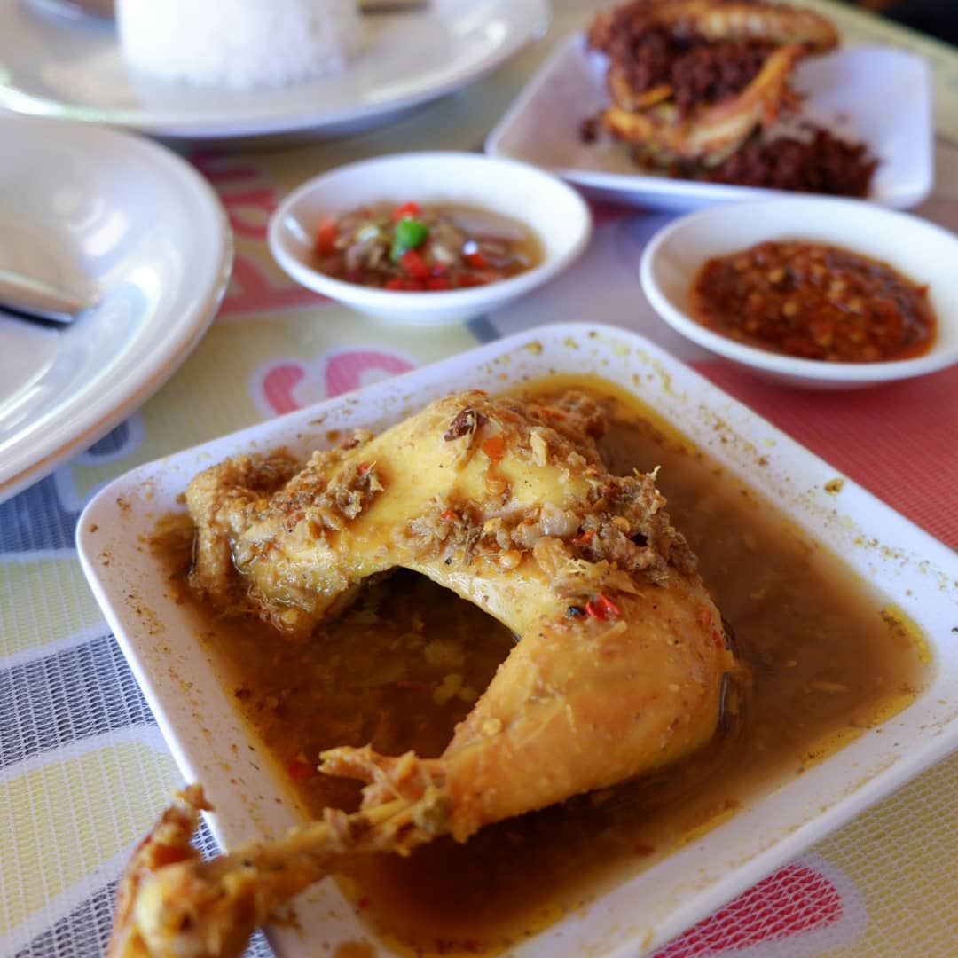 ayam betutu