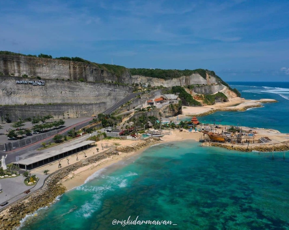 pantai melasti
